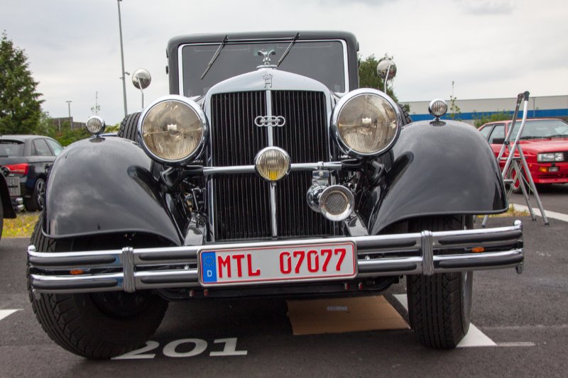 Horch Treffen Hanau 29.05.2015_037.jpg